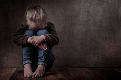 Насилие над ребенком в семье: издевательства, которые никто не замечает