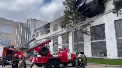 МЧС сообщило, что три человека погибли при пожаре на заводе в Воронеже